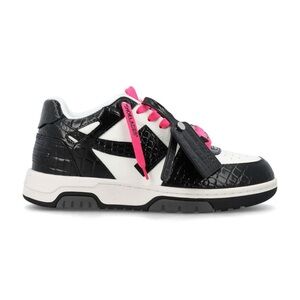 Off-White Sneakers in Black and White with Pink Laces
